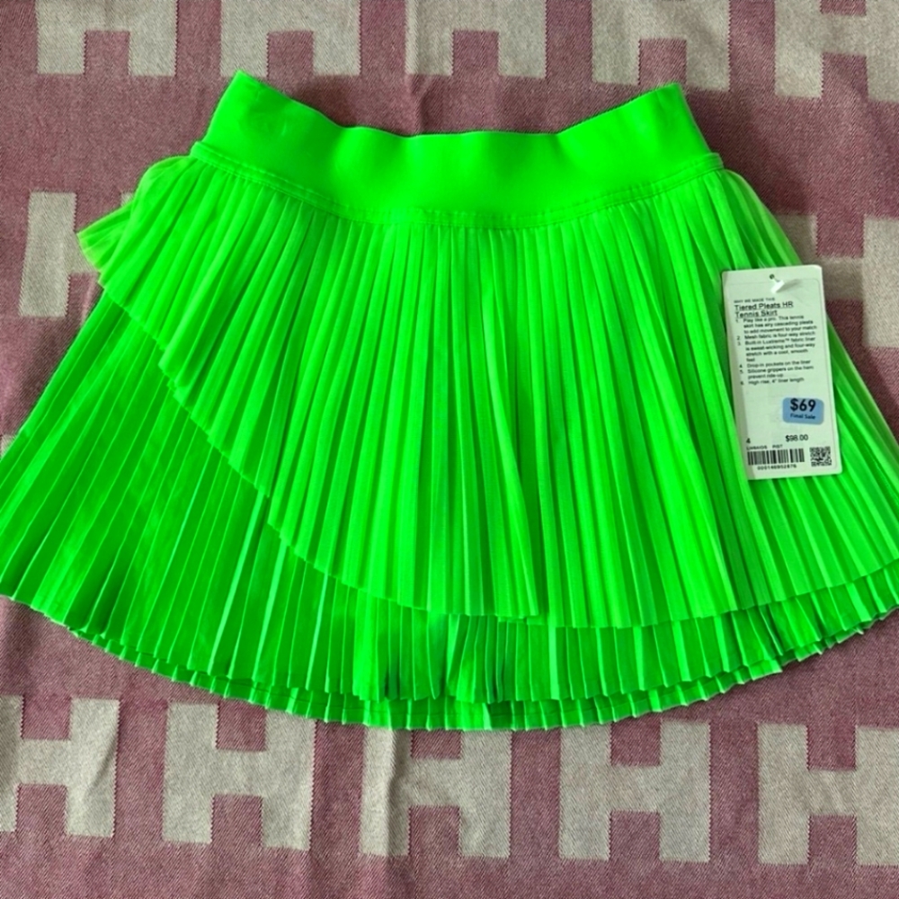 Lululemon skirt  size 4